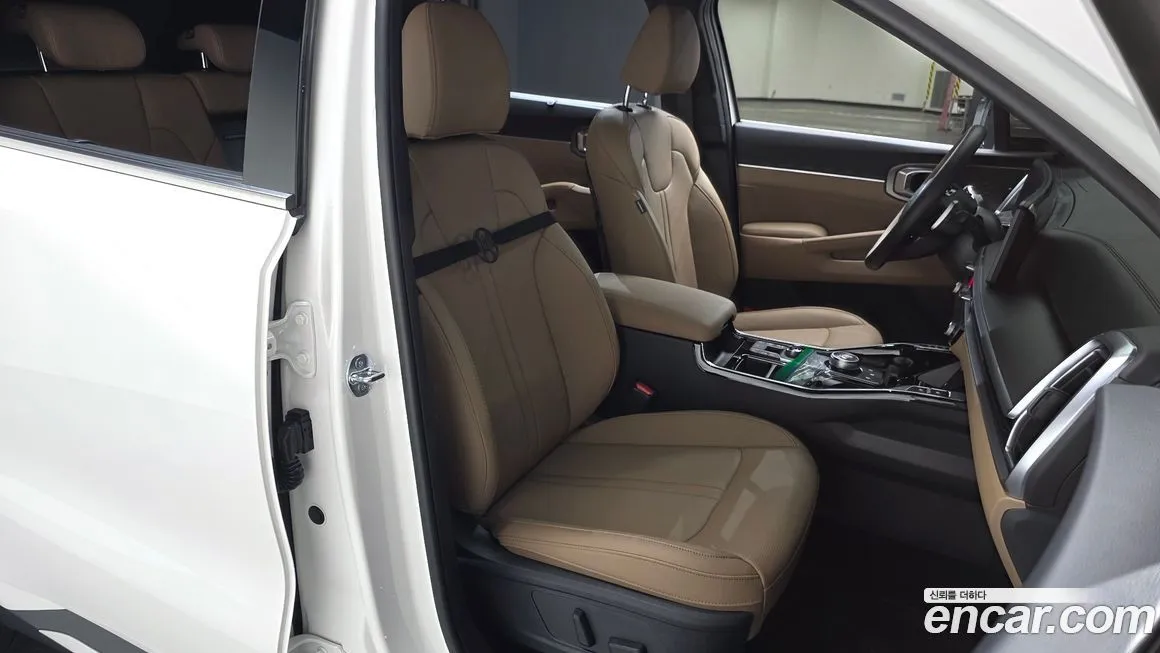 Kia Sorento — фото 10