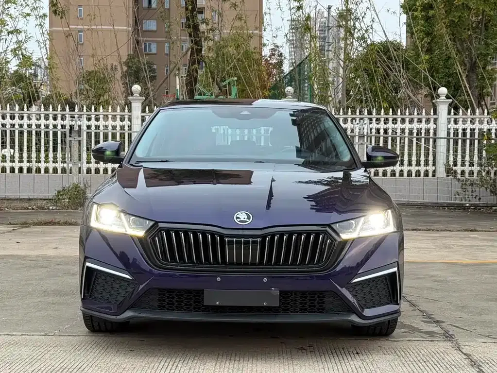 Skoda Octavia — фото 6