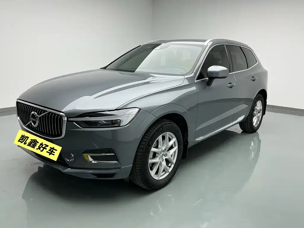 Volvo XC60 — фото 1