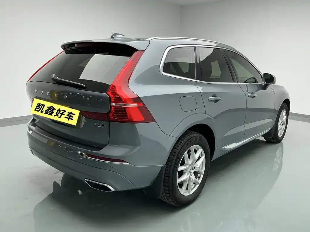 Volvo XC60 — фото 4