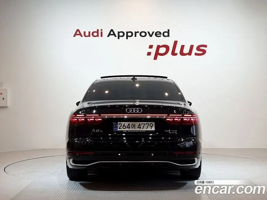 Audi A8 — фото 4