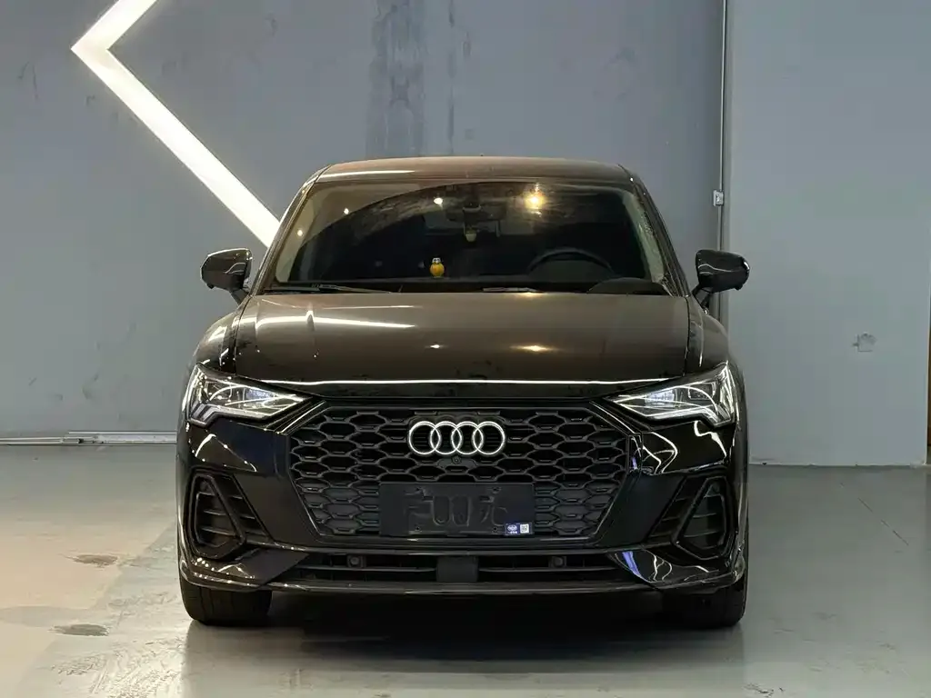 Audi Q3 Sportback — фото 2