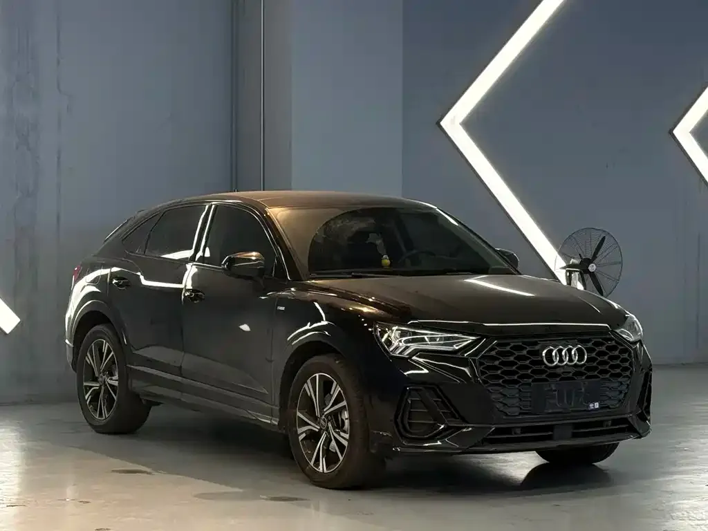 Audi Q3 Sportback — фото 3