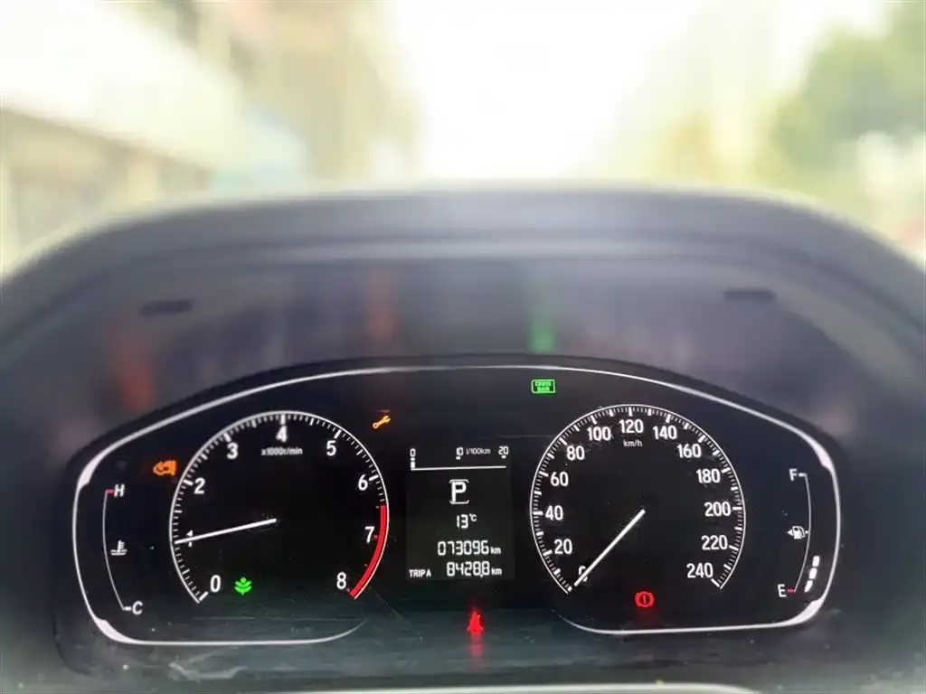 Honda Accord — фото 5