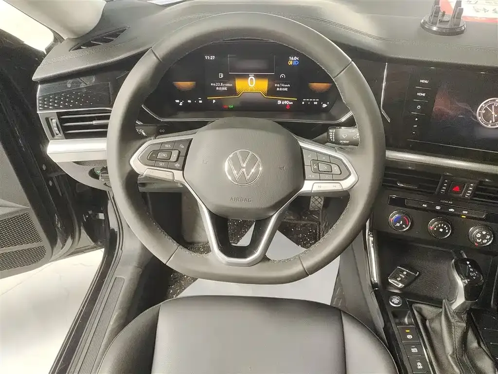 Volkswagen Passat — фото 3
