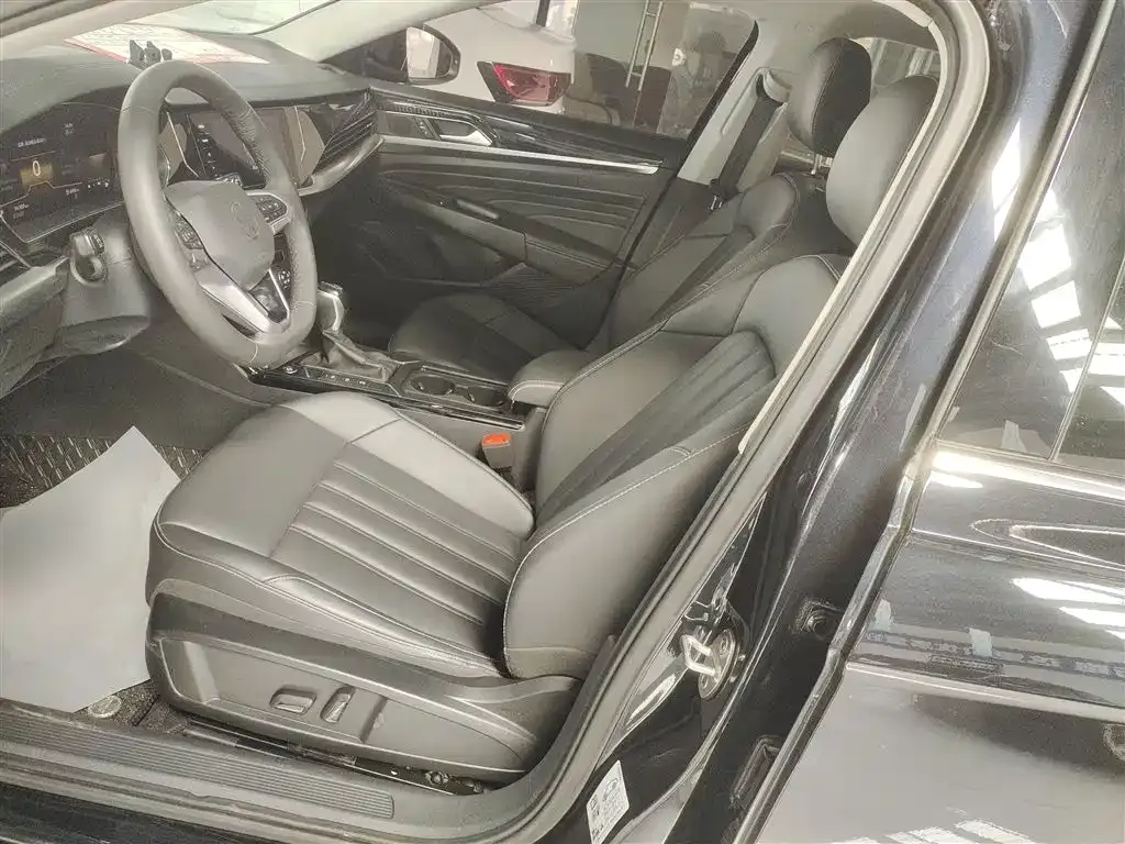 Volkswagen Passat — фото 7
