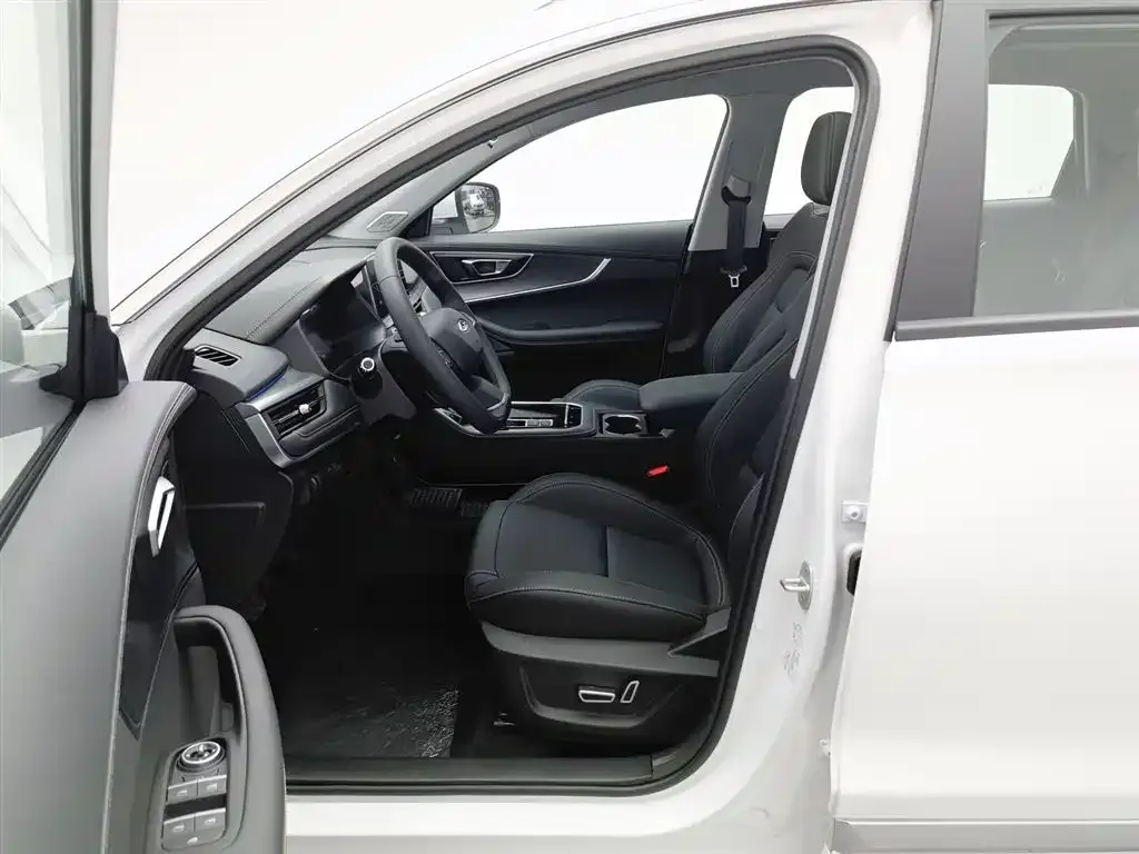 Chery Tiggo 8 — фото 10