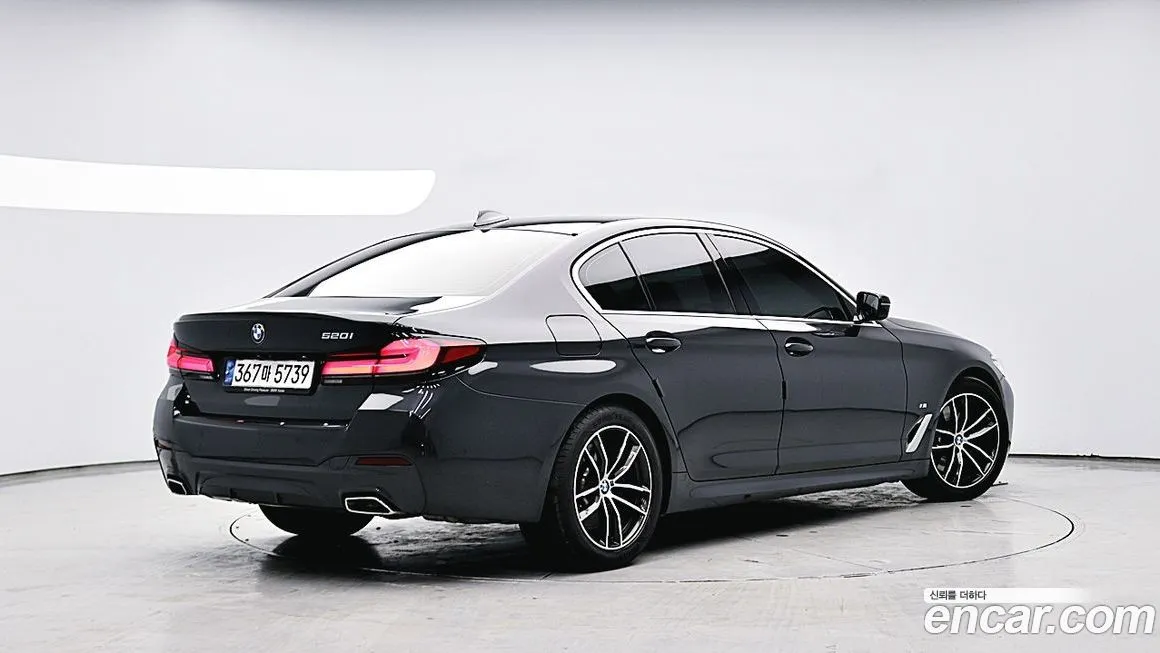 BMW 5-Series — фото 4