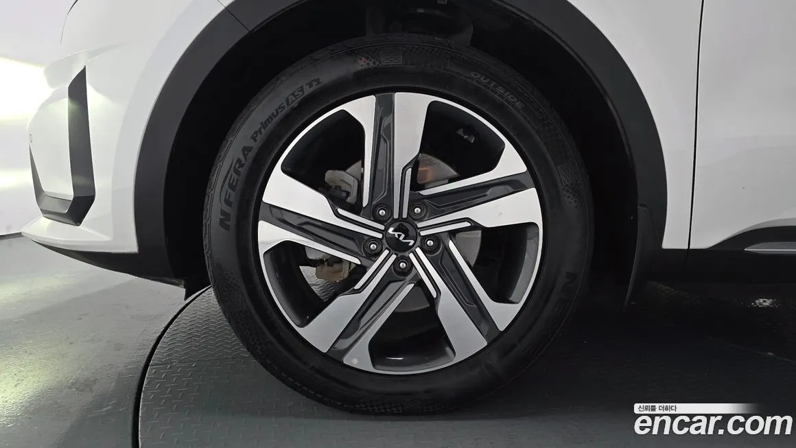 Kia Sorento — фото 5
