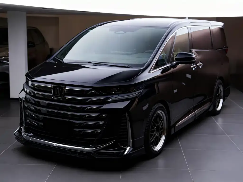 Toyota Vellfire — фото 1