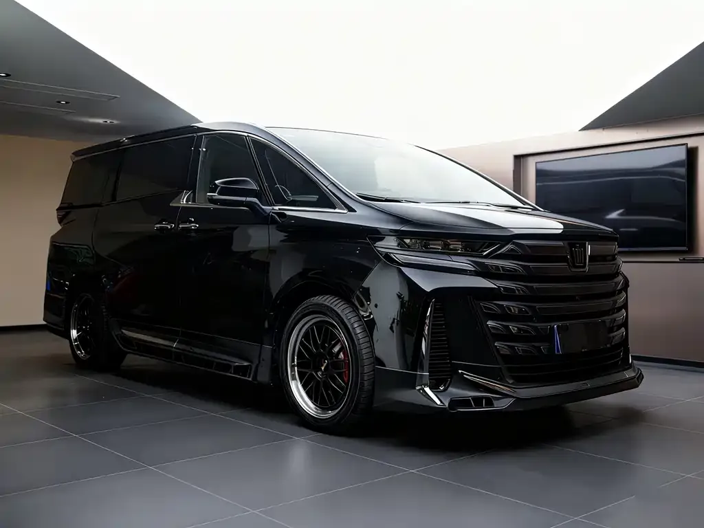 Toyota Vellfire — фото 2