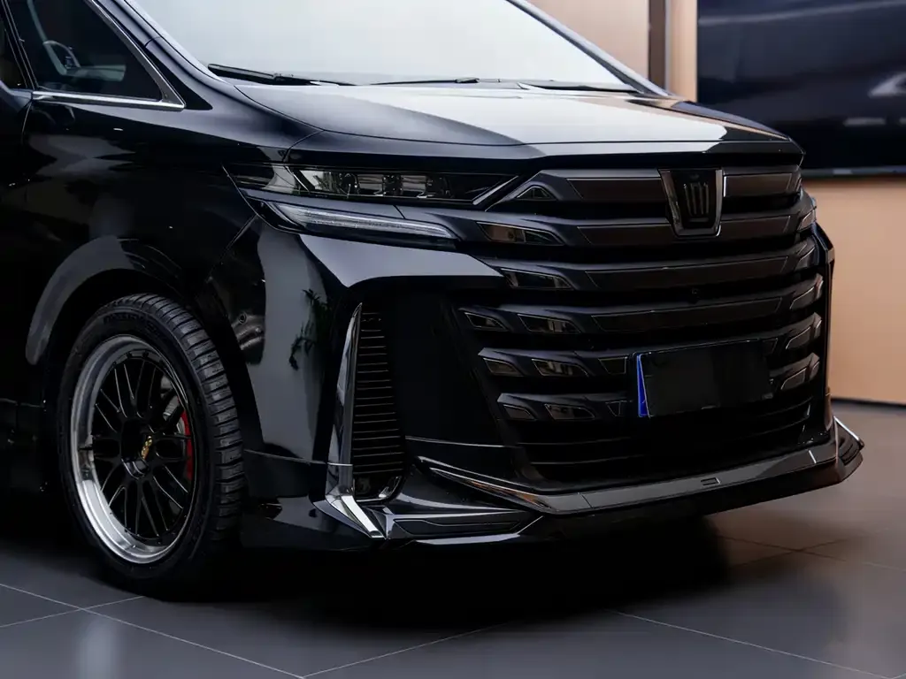 Toyota Vellfire — фото 4