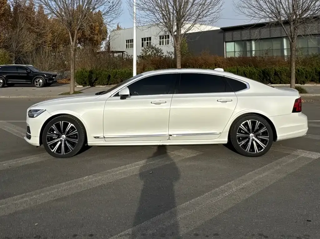 Volvo S90 — фото 4