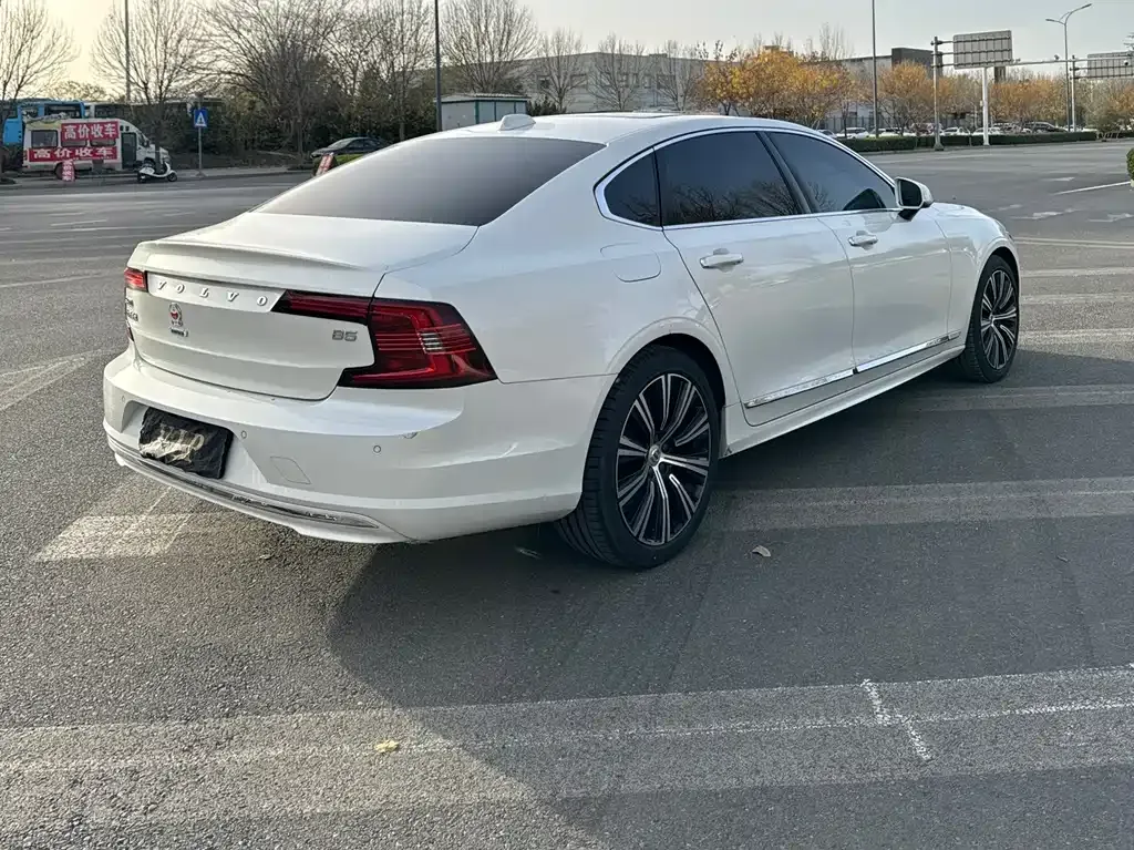 Volvo S90 — фото 8