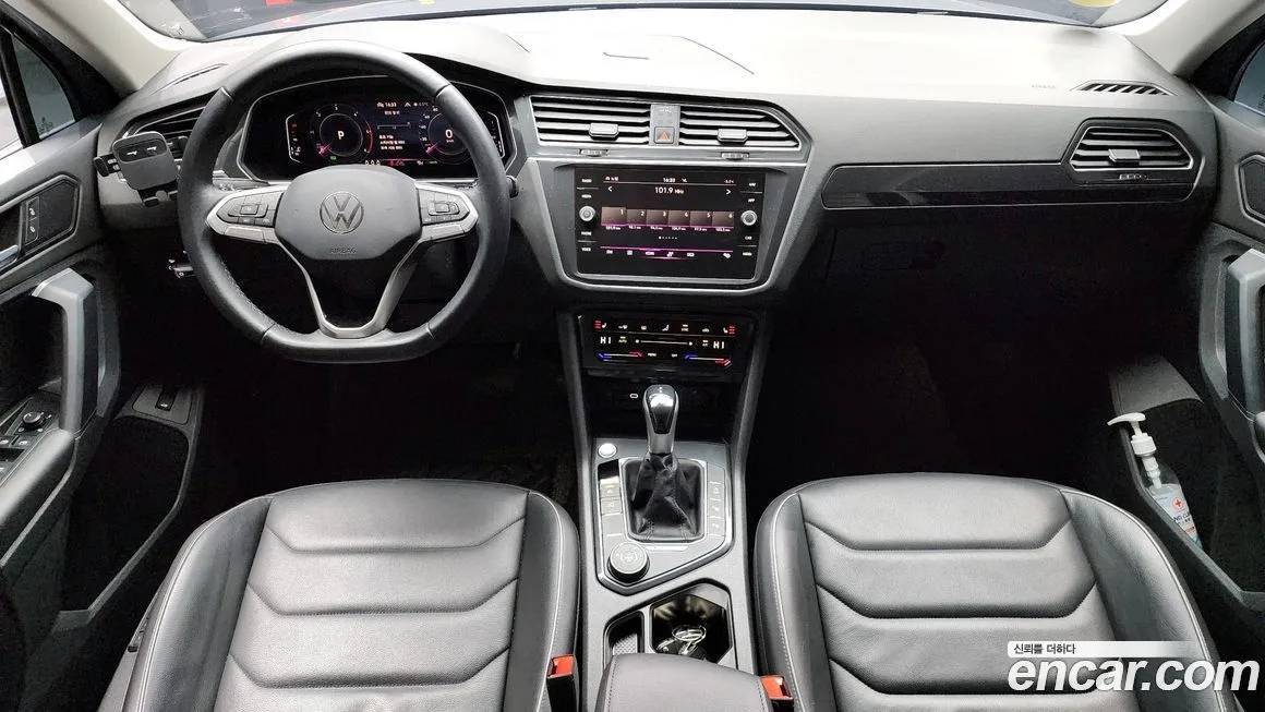 Volkswagen Tiguan — фото 7