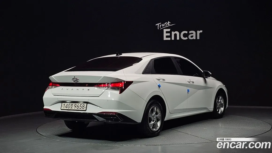 Hyundai AVANTE — фото 2