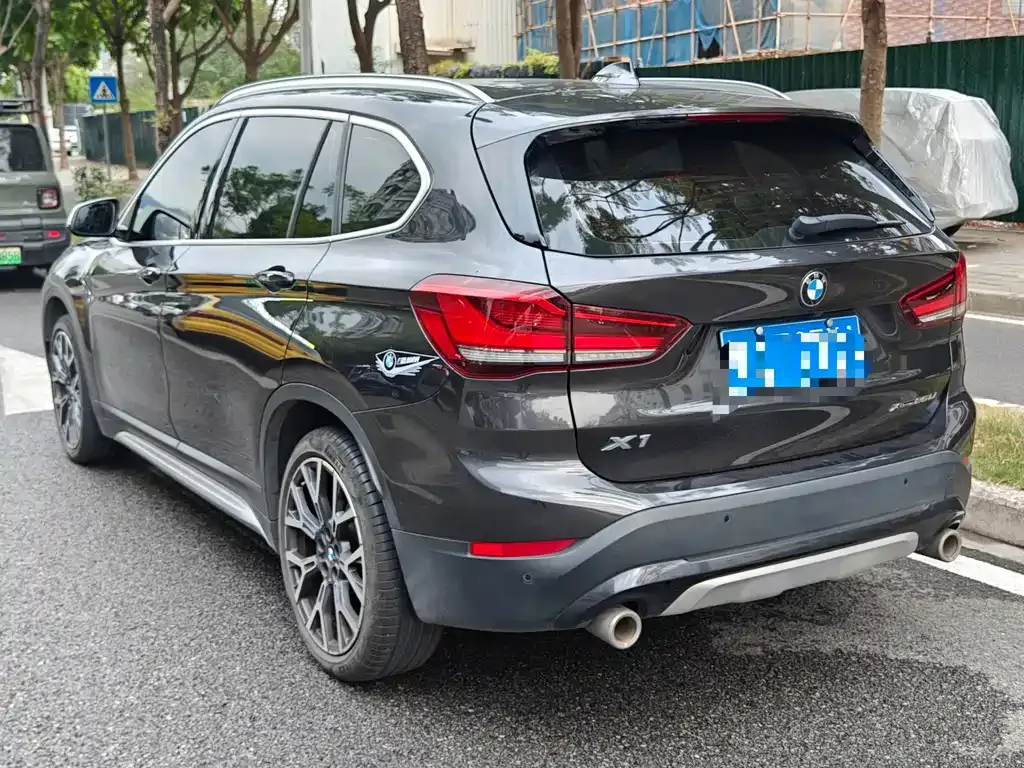BMW X1 — фото 5