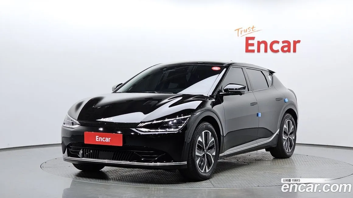 Kia EV6 — фото 1