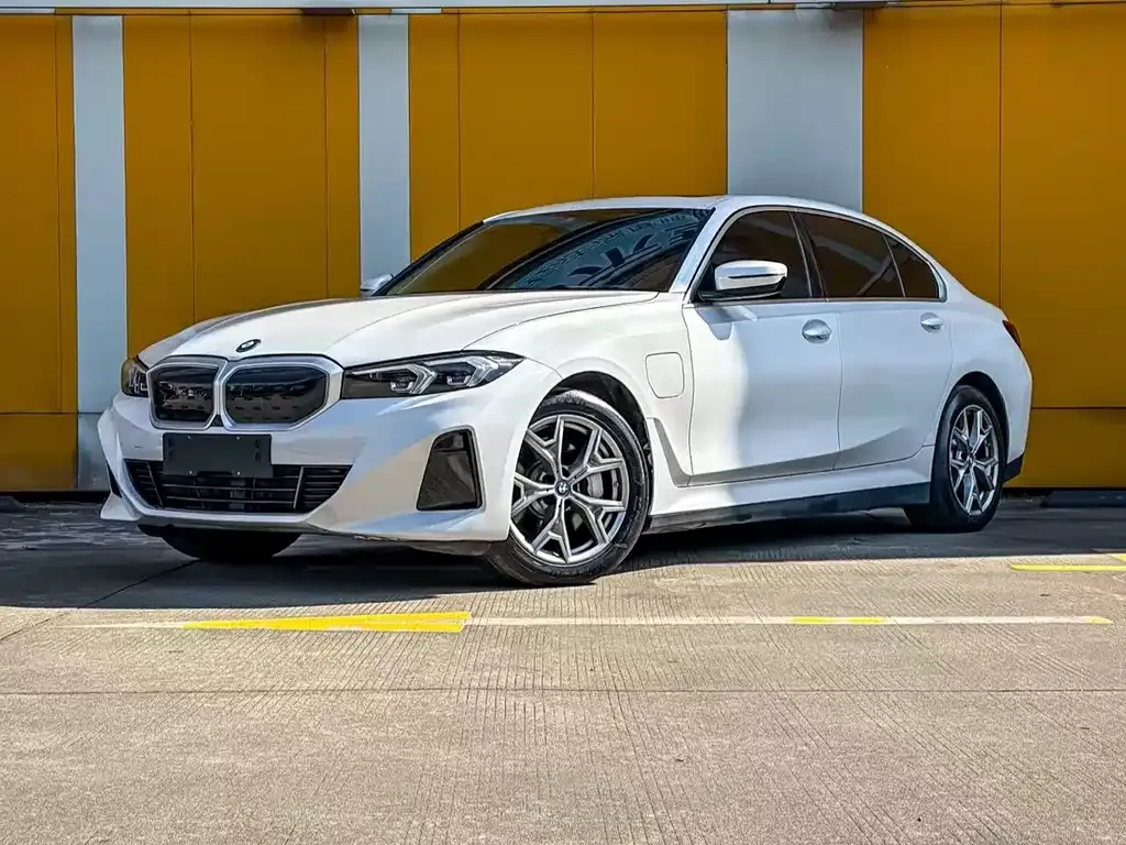BMW i3 — фото 1