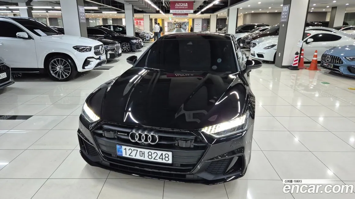 Audi A7 — фото 1