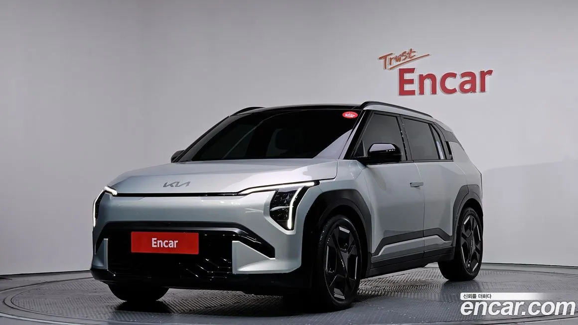 Kia EV3 — фото 1
