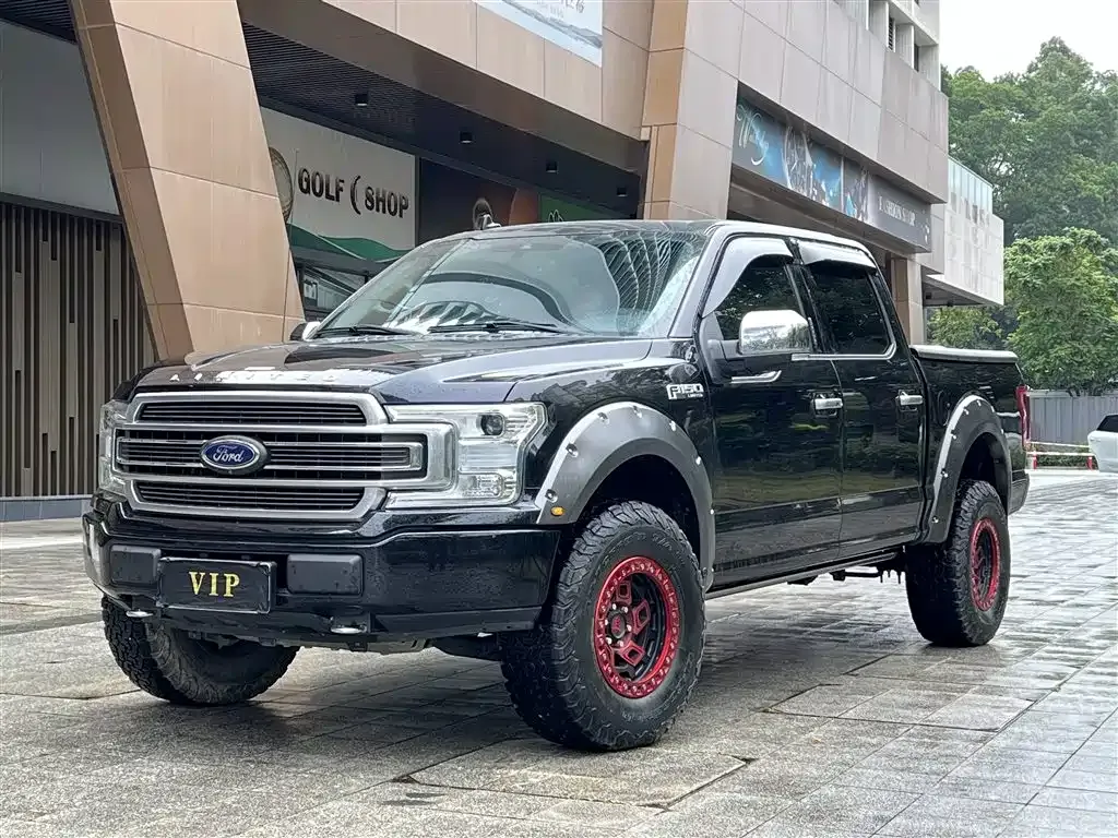Ford F-150 Raptor — фото 1