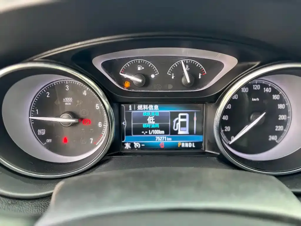Buick Envision Plus — фото 9