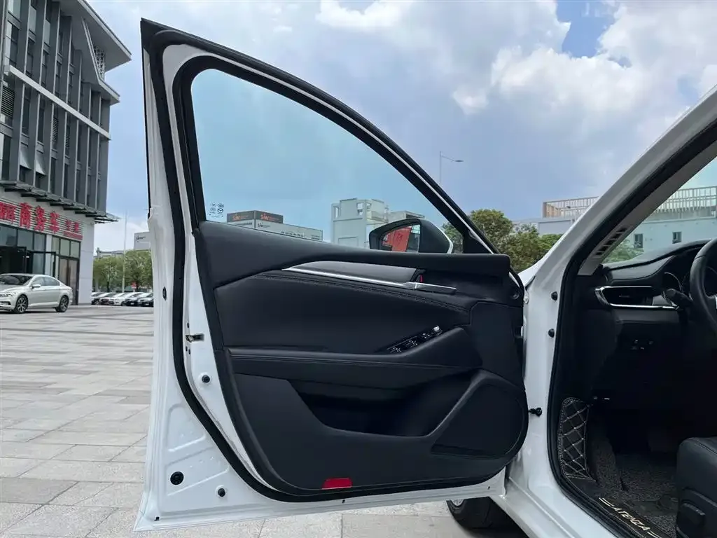 Mazda Atenza — фото 10