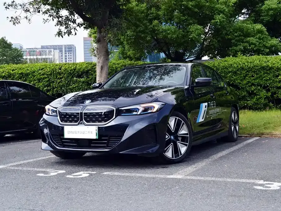 BMW i3 — фото 1