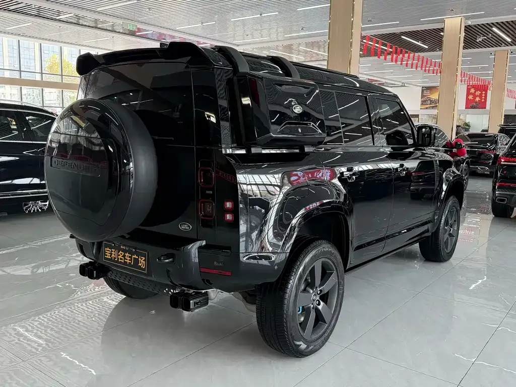 Land Rover Defender — фото 6