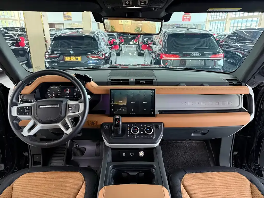 Land Rover Defender — фото 7