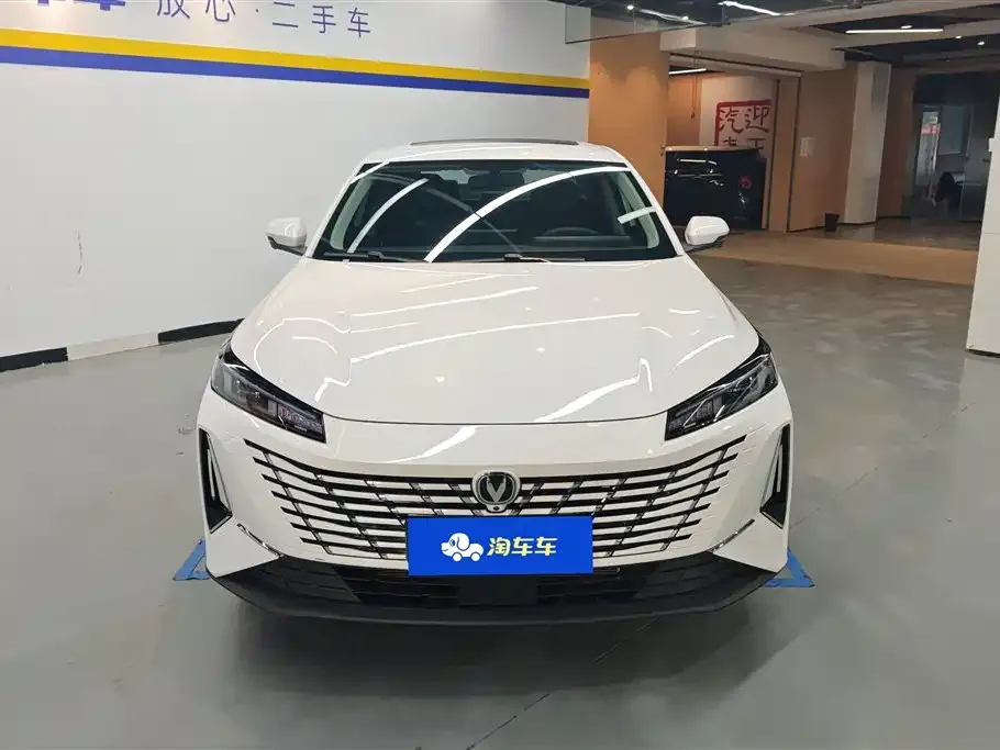 Changan Eado — фото 2