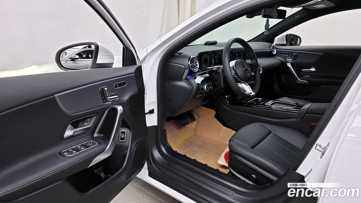 Mercedes-Benz A-Class — фото 10