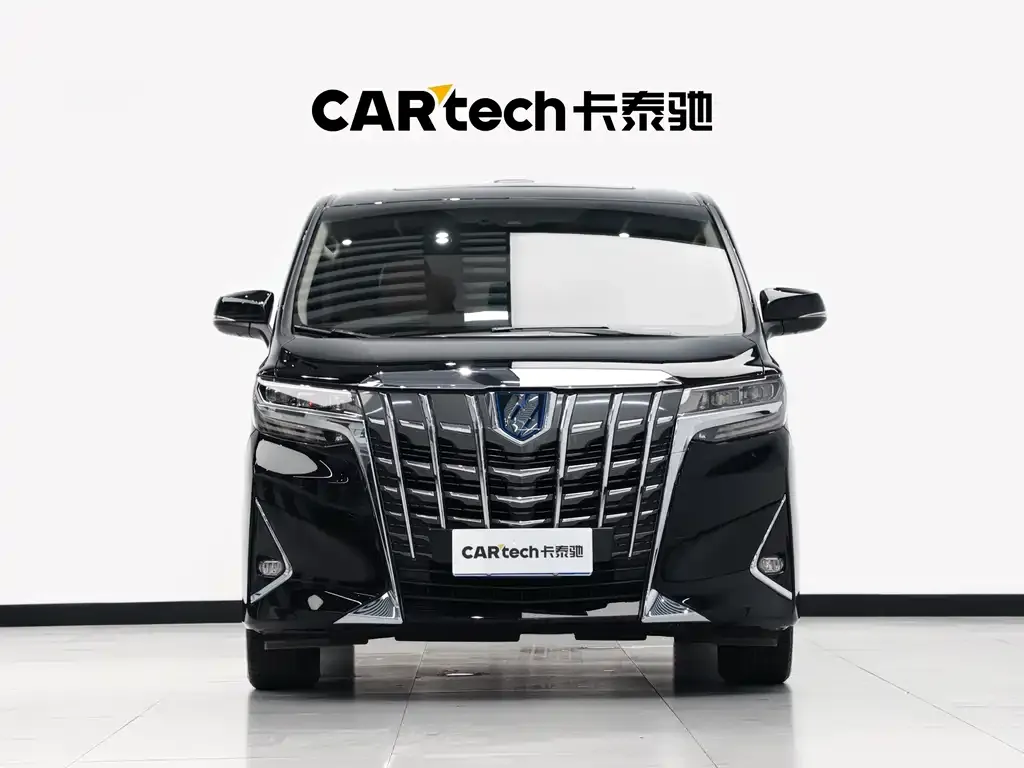 Toyota Alphard — фото 2