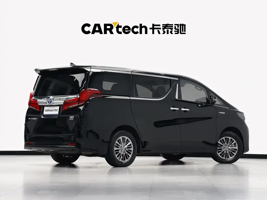Toyota Alphard — фото 4