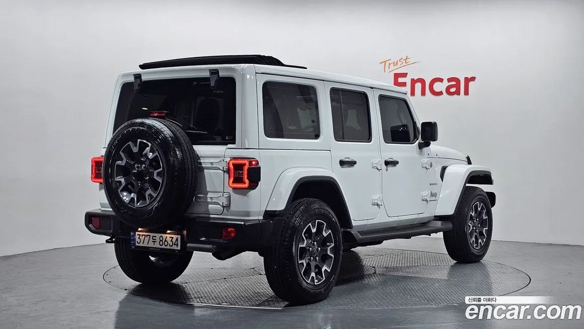 Jeep Wrangler — фото 2