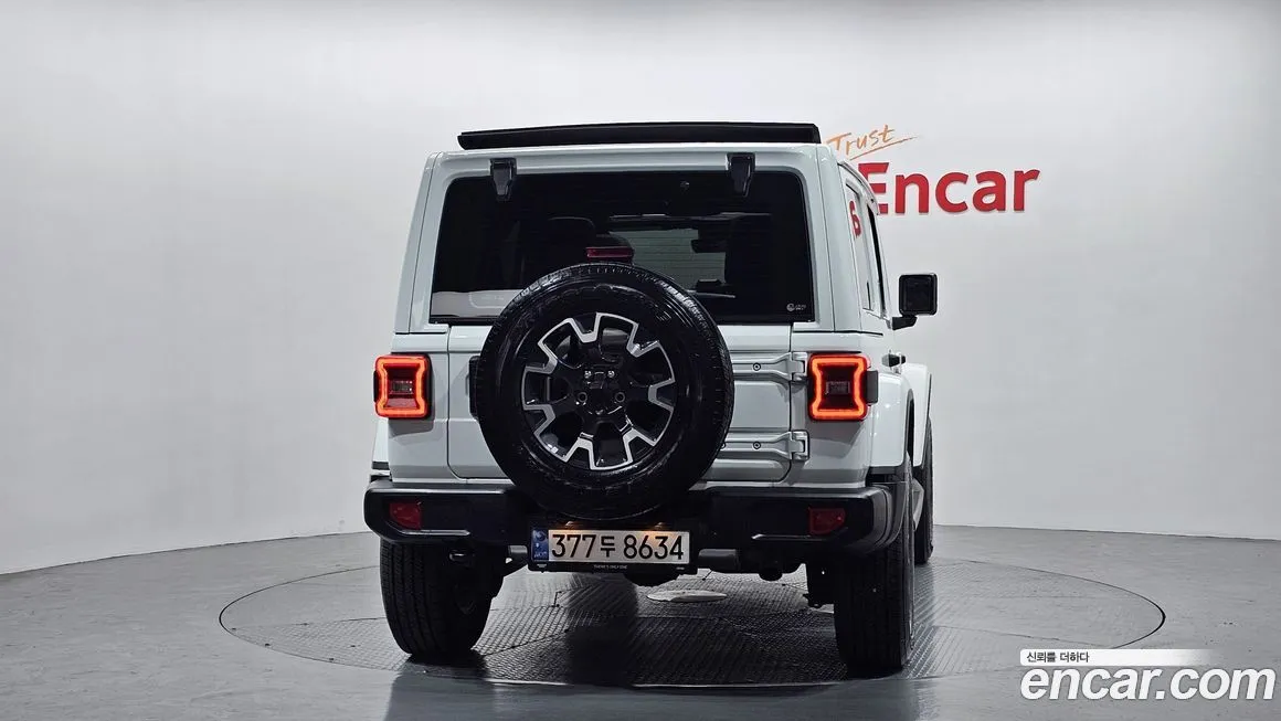 Jeep Wrangler — фото 4