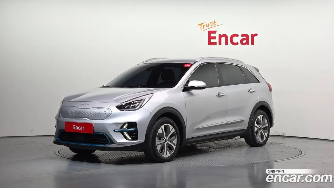 Kia Niro — фото 1