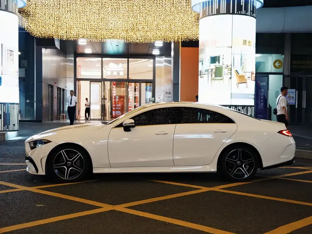 Mercedes-Benz CLS — фото 4