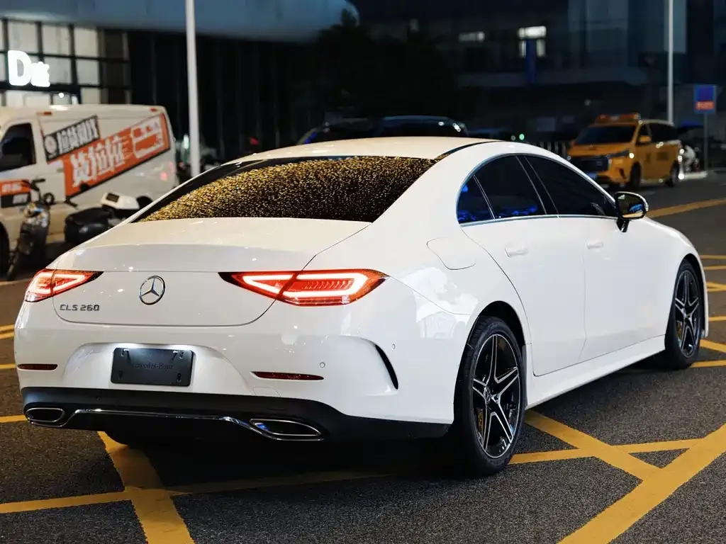Mercedes-Benz CLS — фото 7