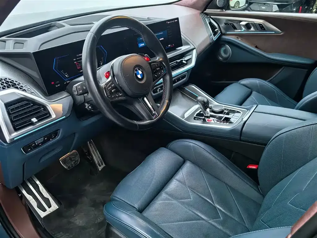 BMW XM — фото 8