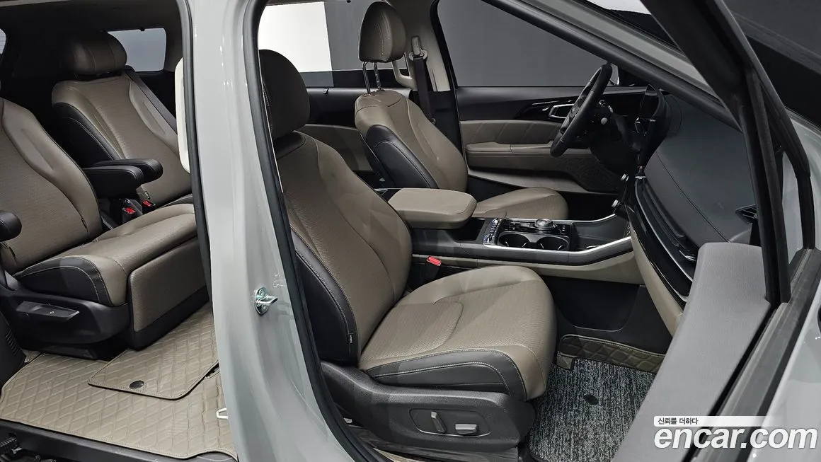 Kia Carnival — фото 10