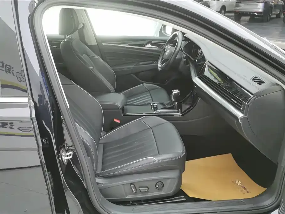 Volkswagen Passat — фото 8