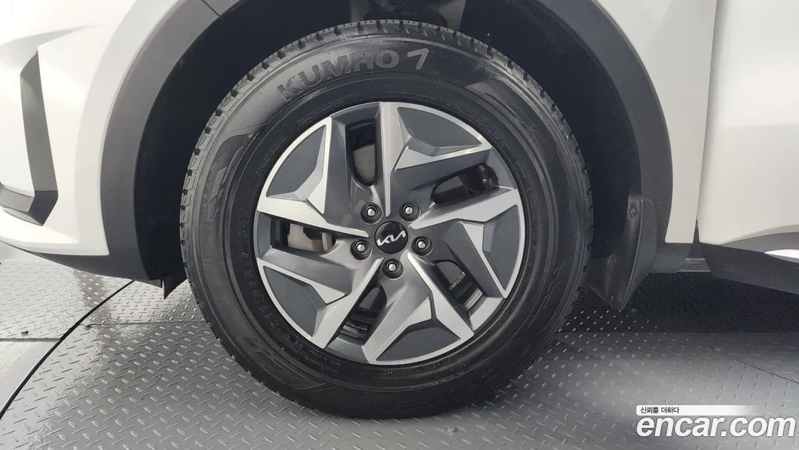 Kia Sorento — фото 5