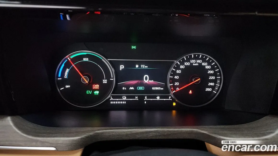 Kia Sorento — фото 8