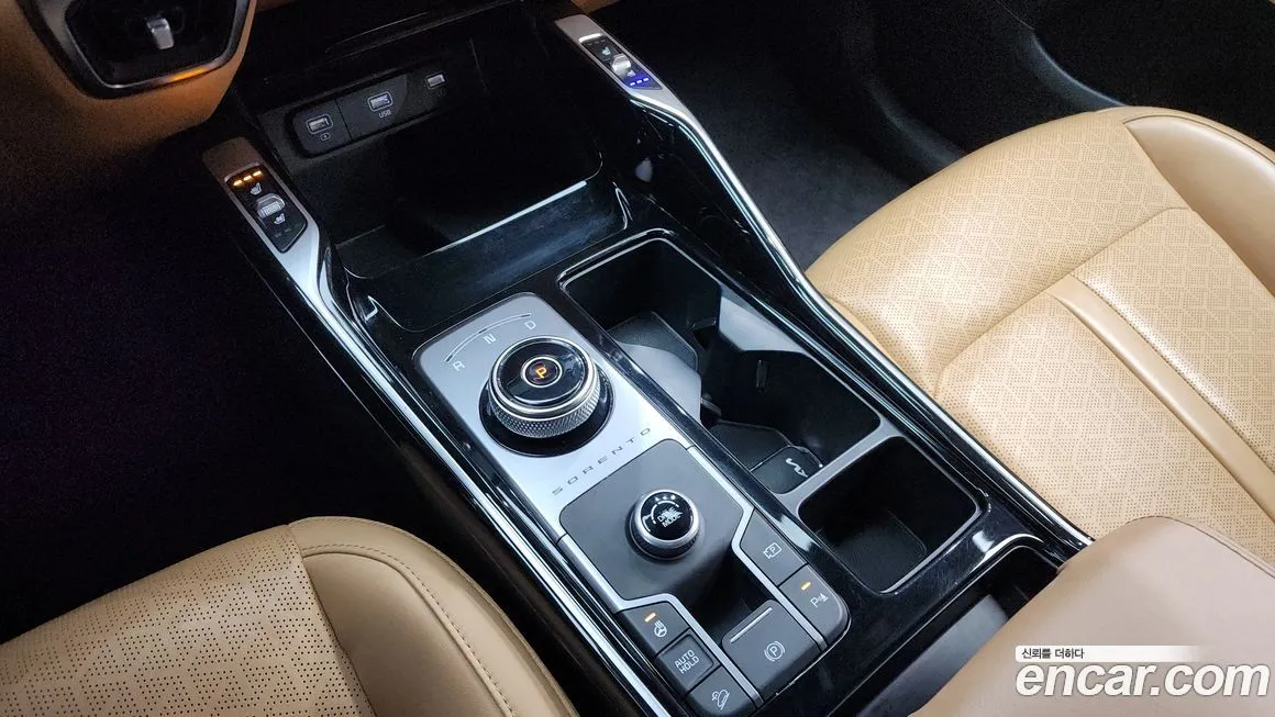 Kia Sorento — фото 9
