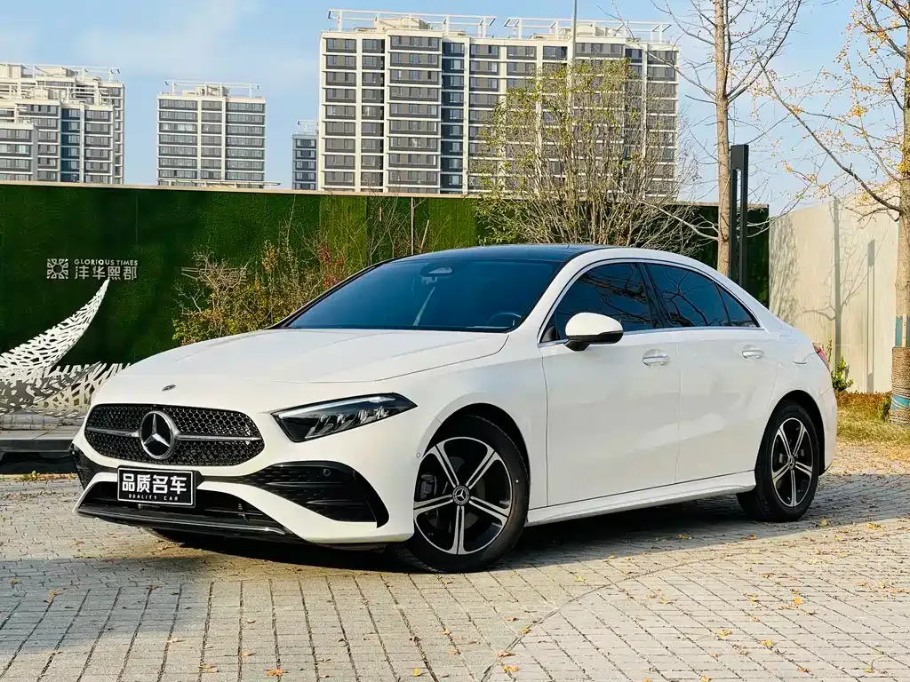 Mercedes-Benz A-Class — фото 1
