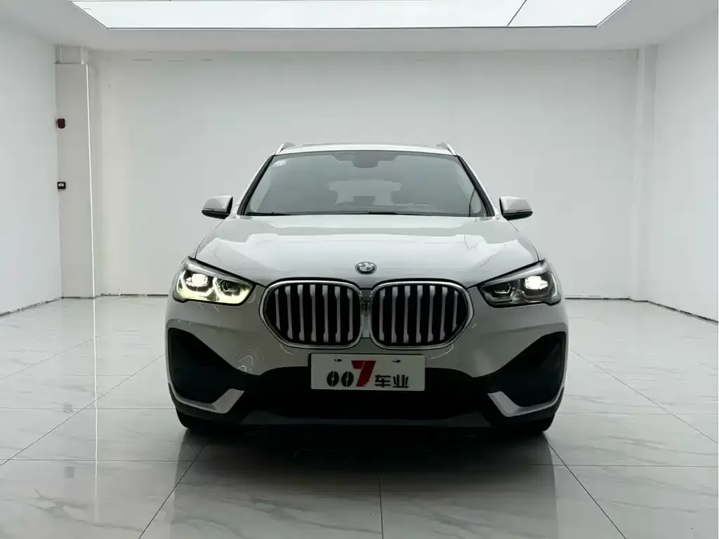 BMW X1 — фото 2