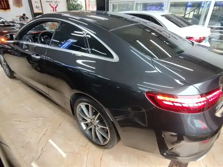 Mercedes-Benz E-Class (Import) — фото 5