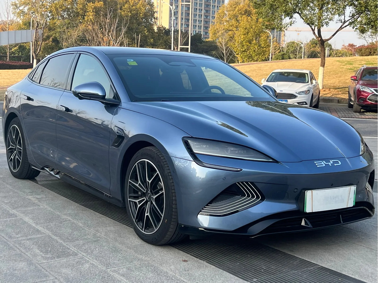 BYD Seal — фото 3